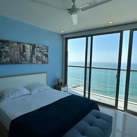 Apartment Beachfront In Morros Building